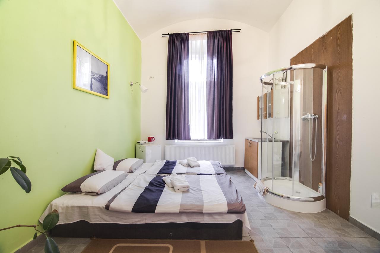 Aparthotel Zarra Prague Room photo